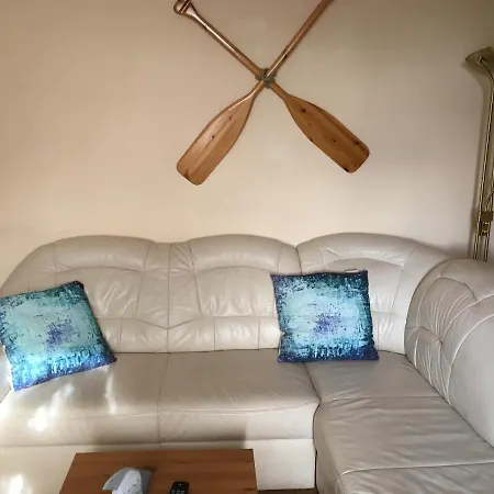 Ostseewind - In Der Strandstrasse-fuehrt Zur Seebruecke Kühlungsborn