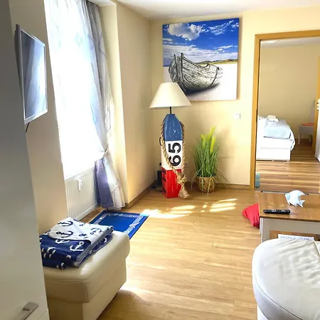 Ostseewind - In Der Strandstrasse-fuehrt Zur Seebruecke Daire Kühlungsborn