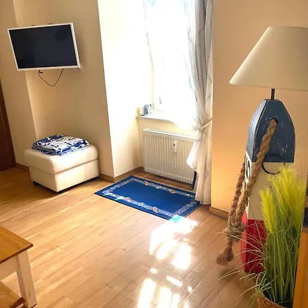 Ostseewind - In Der Strandstrasse-fuehrt Zur Seebruecke Apartment