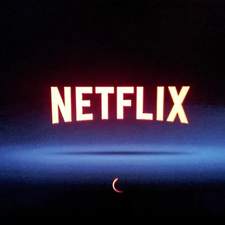 Ostseewind - In Der Strandstrasse-fuehrt Zur Seebruecke *