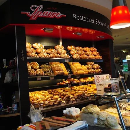 Ostseewind - In Der Strandstrasse-fuehrt Zur Seebruecke Ostseebad Kühlungsborn